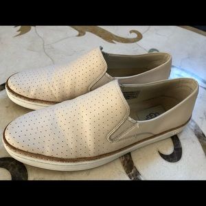 UGG Slip On Leather Women’s